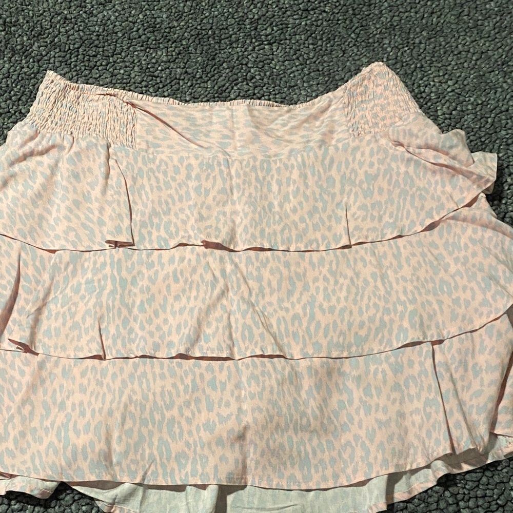 💰Torrid Tiered Pink Animal Print Mini Skirt